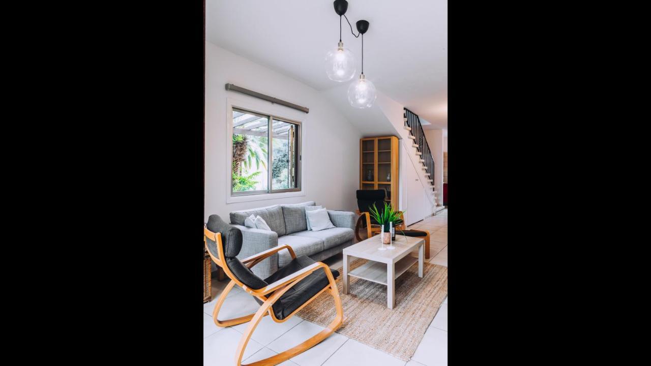 Minimal Townhouse Center Paphosヴィラ エクステリア 写真