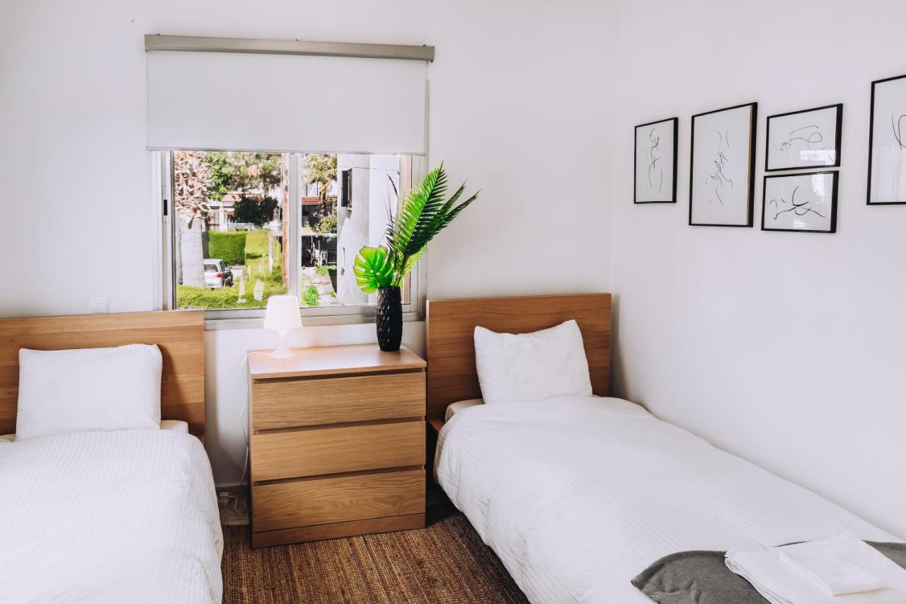 Minimal Townhouse Center Paphosヴィラ エクステリア 写真