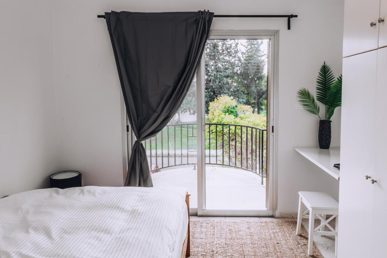 Minimal Townhouse Center Paphosヴィラ エクステリア 写真
