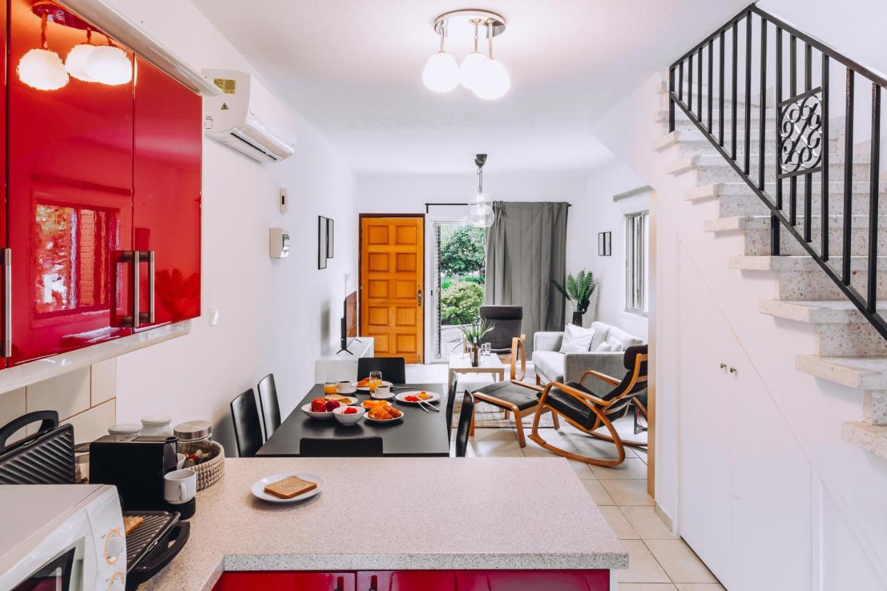 Minimal Townhouse Center Paphosヴィラ エクステリア 写真